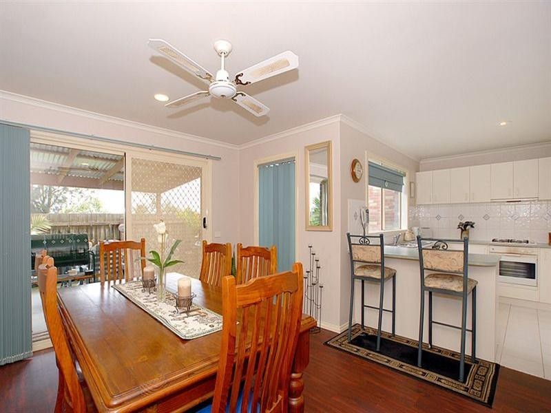 12 Parkland Drive, Chelsea VIC 3196