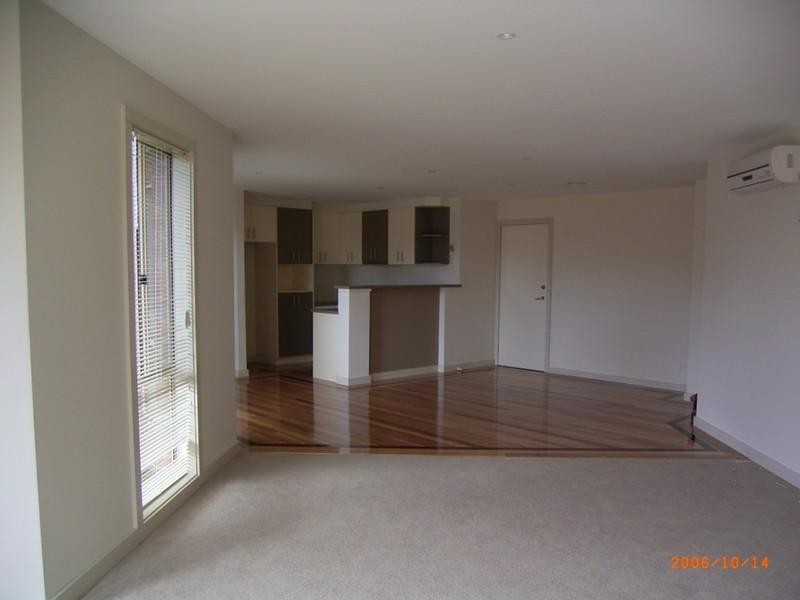 3/10 Bondi Road, Bonbeach VIC 3196