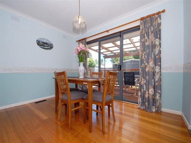 82 Hughes Avenue, Edithvale VIC 3196