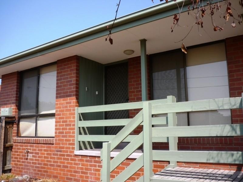 8 Little Colenso Street, Carrum VIC 3197