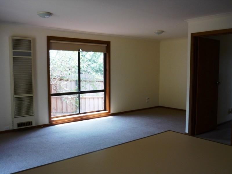 8 Little Colenso Street, Carrum VIC 3197