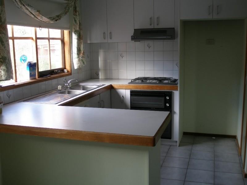 2/214 Nepean Highway, Seaford VIC 3198