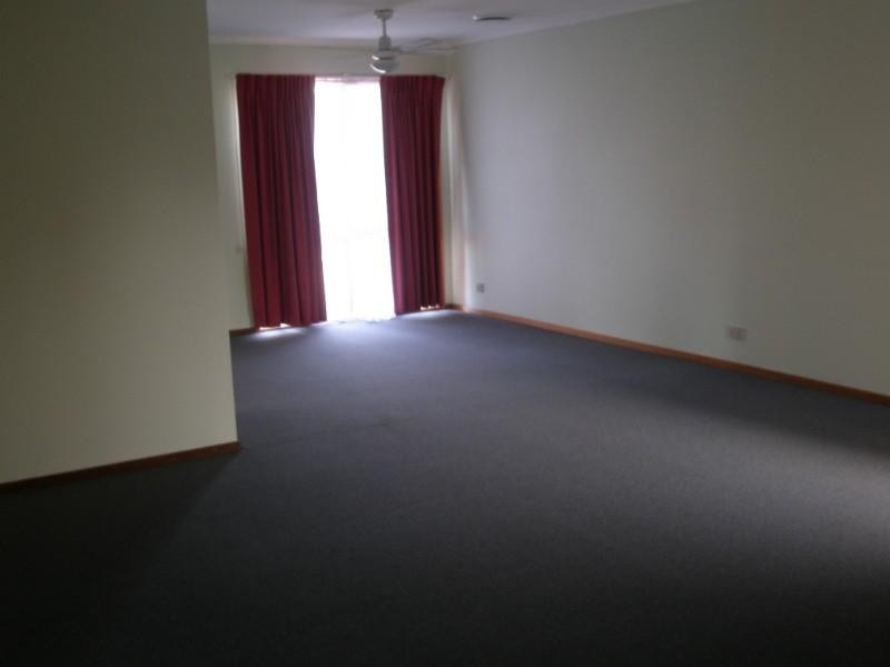 2/214 Nepean Highway, Seaford VIC 3198