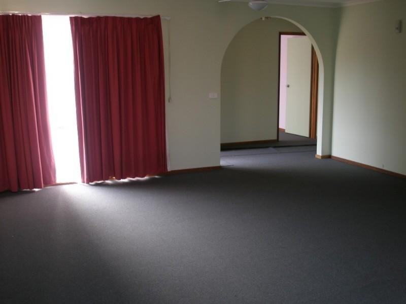 2/214 Nepean Highway, Seaford VIC 3198