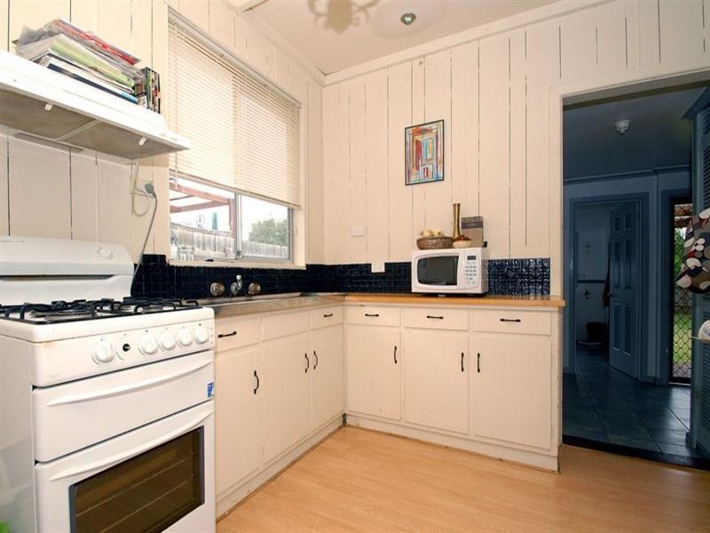 27 Mernda Avenue, Bonbeach VIC 3196