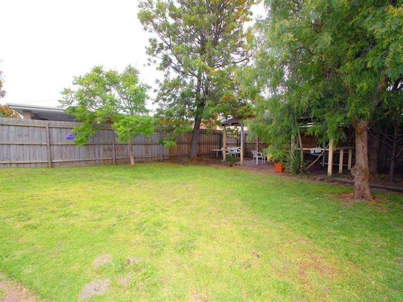 27 Mernda Avenue, Bonbeach VIC 3196