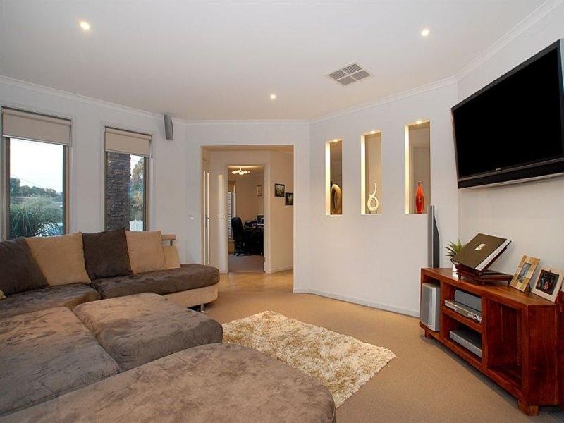 46 Milroy Crescent, Seaford VIC 3198