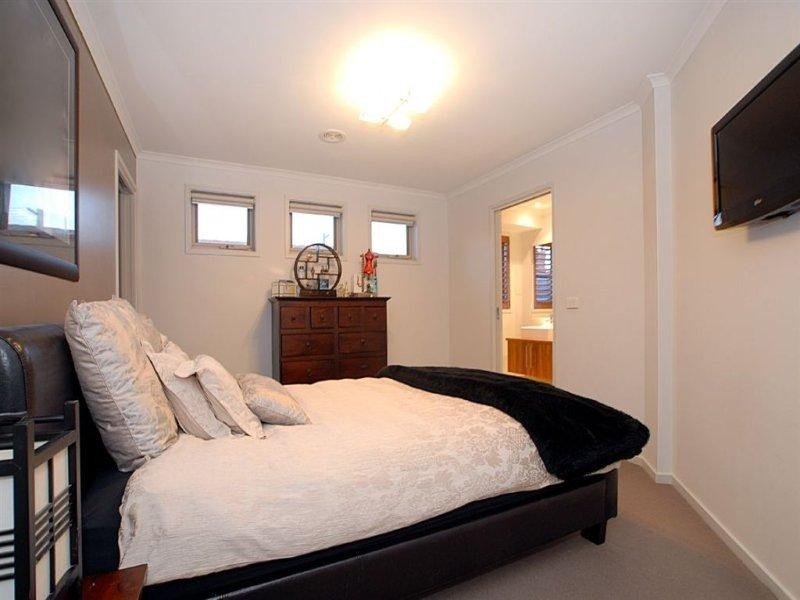 46 Milroy Crescent, Seaford VIC 3198