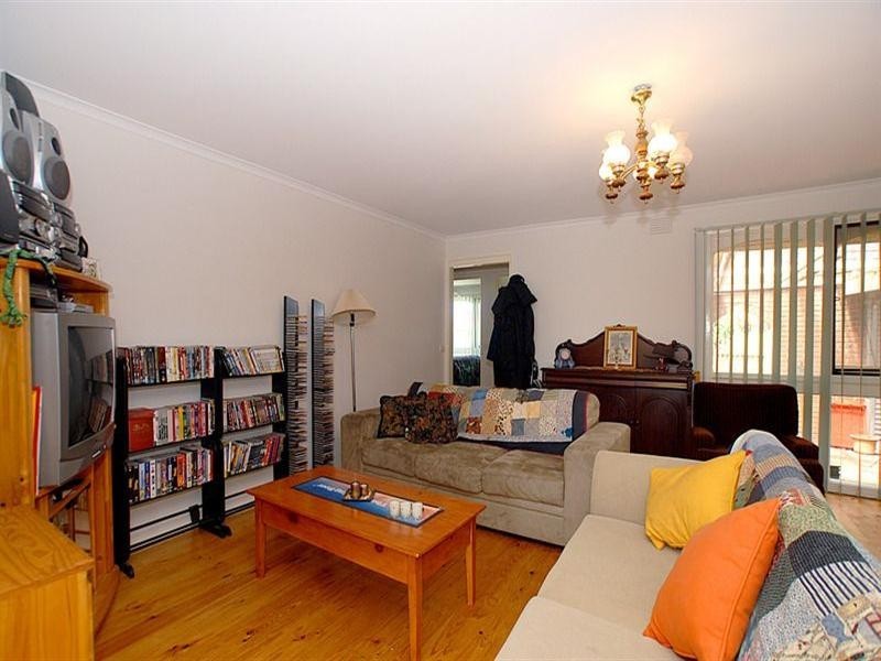 27 Balmain Drive, Carrum Downs VIC 3201