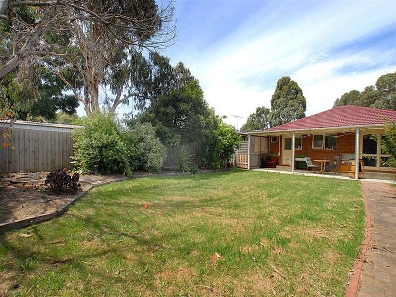 27 Balmain Drive, Carrum Downs VIC 3201