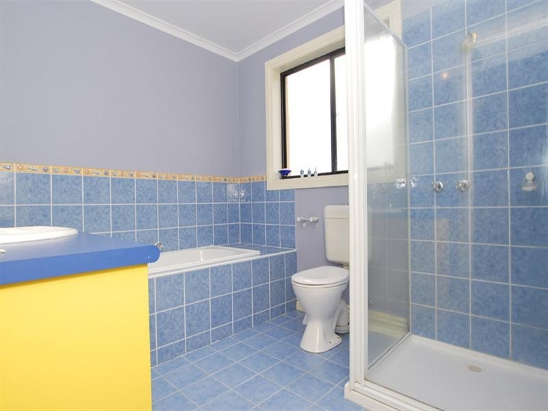 18 Harbour Drive, Patterson Lakes VIC 3197