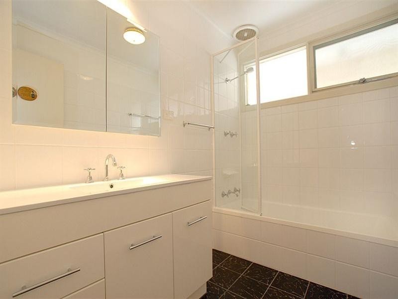 2/30 Golden Avenue, Chelsea VIC 3196