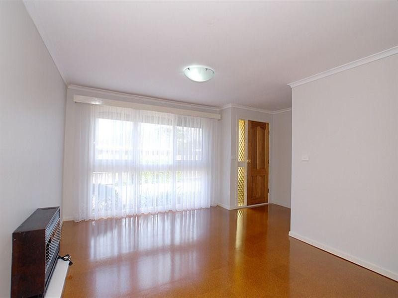 2/30 Golden Avenue, Chelsea VIC 3196