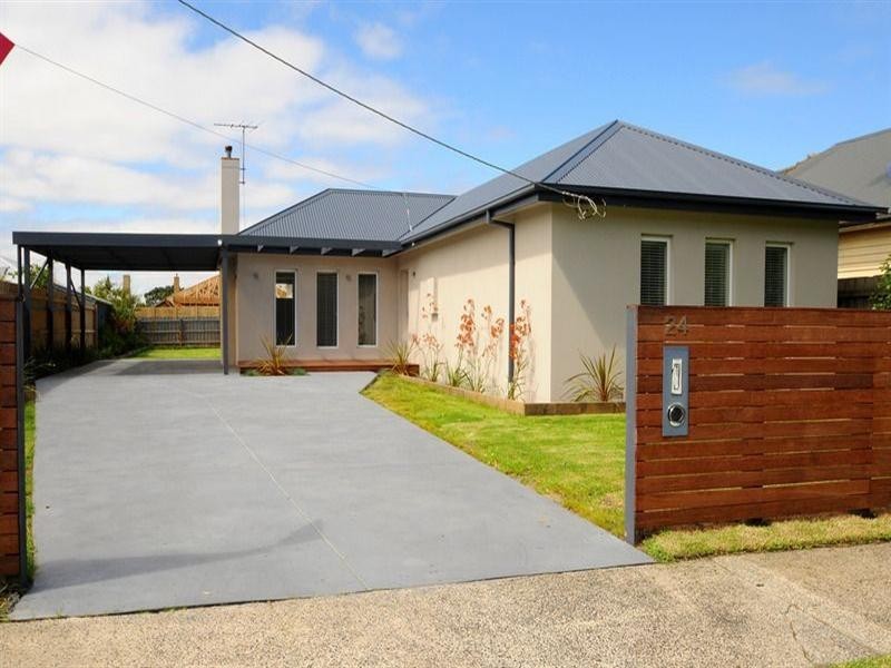 24 Mary Avenue, Edithvale VIC 3196