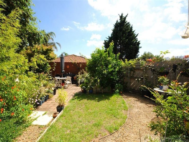 1/25 Kangaroo Road, Chelsea VIC 3196