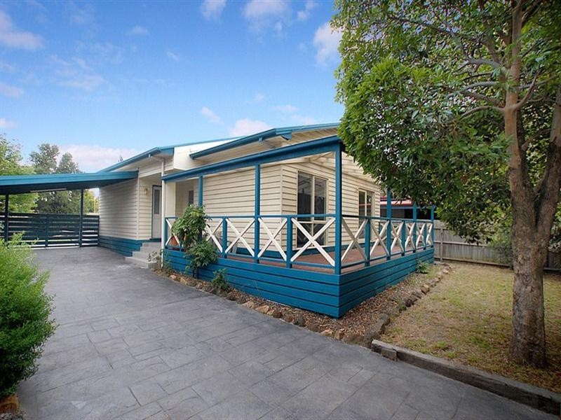 25 Wunalla Road, Seaford VIC 3198