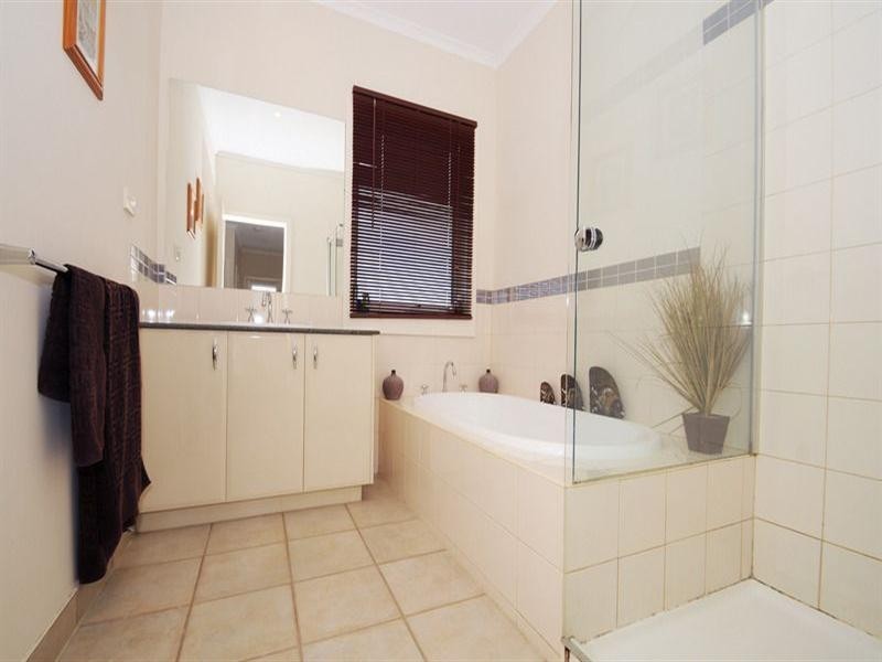 6 La Perouse Boulevard, Bonbeach VIC 3196