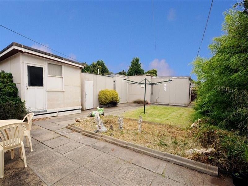 15 Elsie Grove, Edithvale VIC 3196
