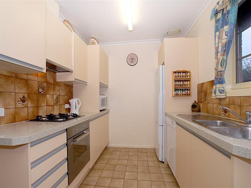 83 East Road, Seaford VIC 3198