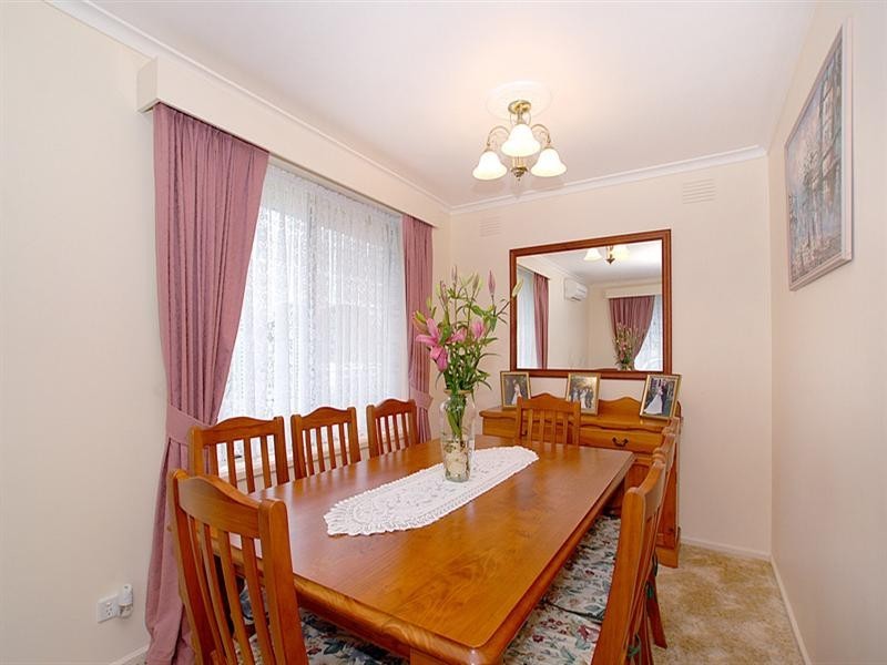 83 East Road, Seaford VIC 3198