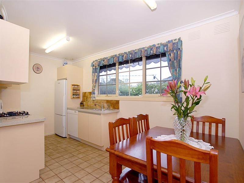 83 East Road, Seaford VIC 3198