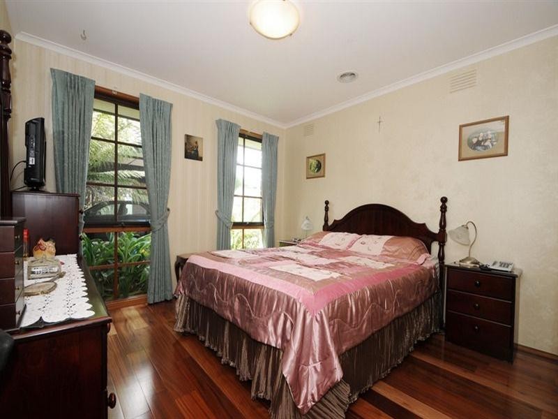 2 Second Avenue, Chelsea Heights VIC 3196