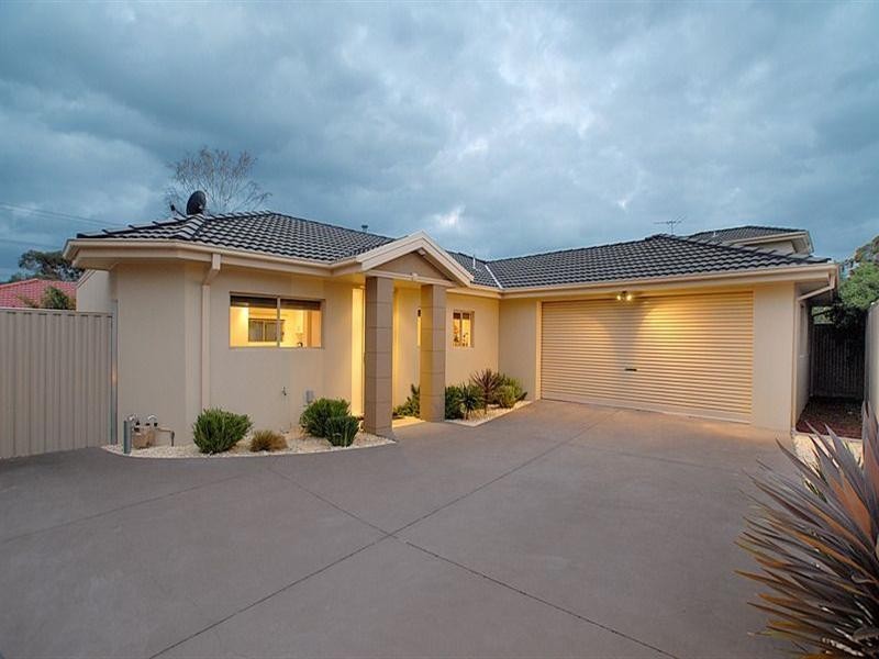 2/42 Golden Avenue, Bonbeach VIC 3196