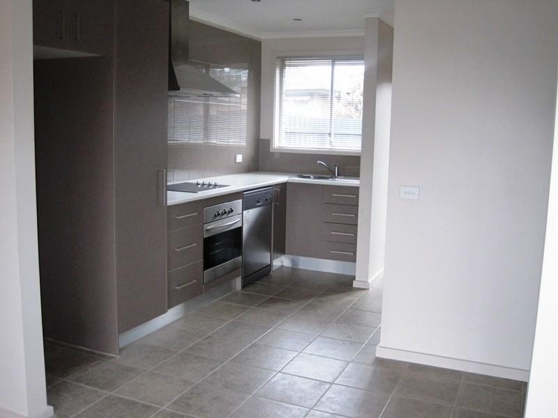 4/4 Buna Avenue, Seaford VIC 3198