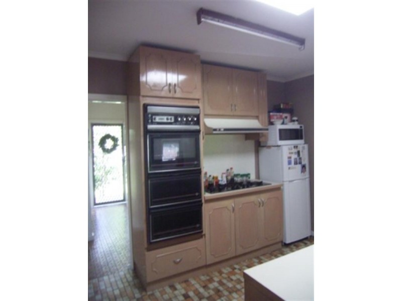 39 Ella Grove, Chelsea VIC 3196