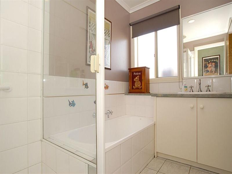 2 Walkers Road, Carrum VIC 3197