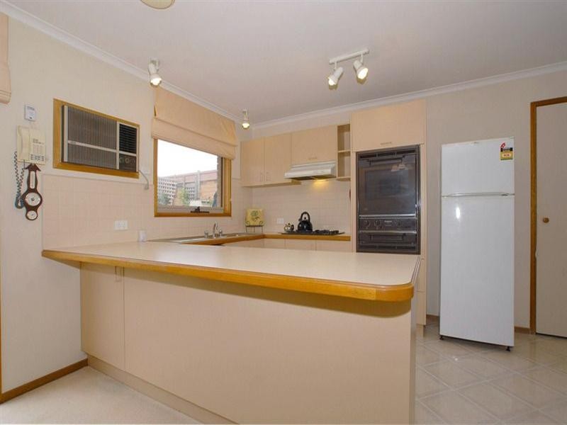 1/9 Ella Grove, Chelsea VIC 3196