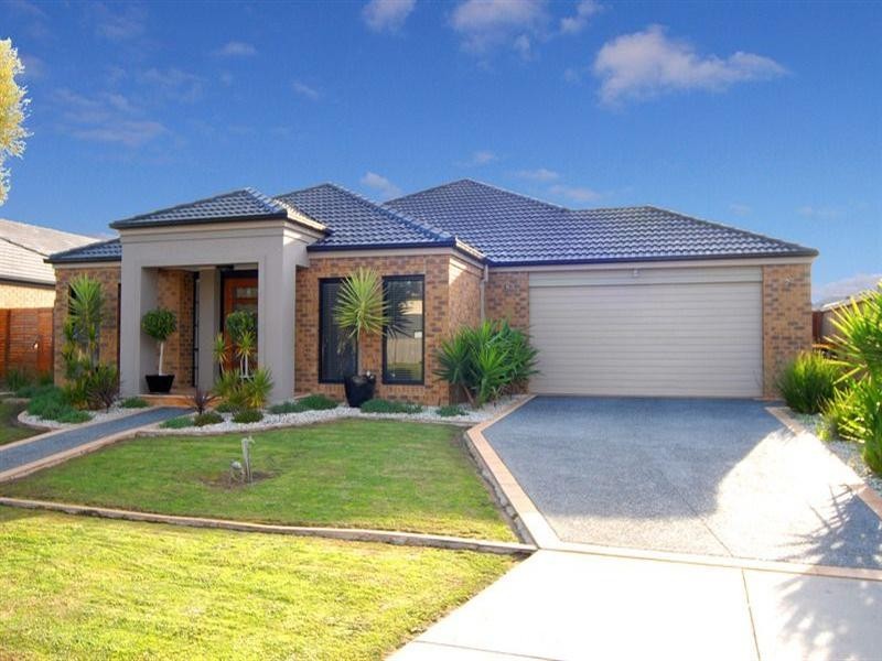 3 Serpentine Court, Waterways VIC 3195
