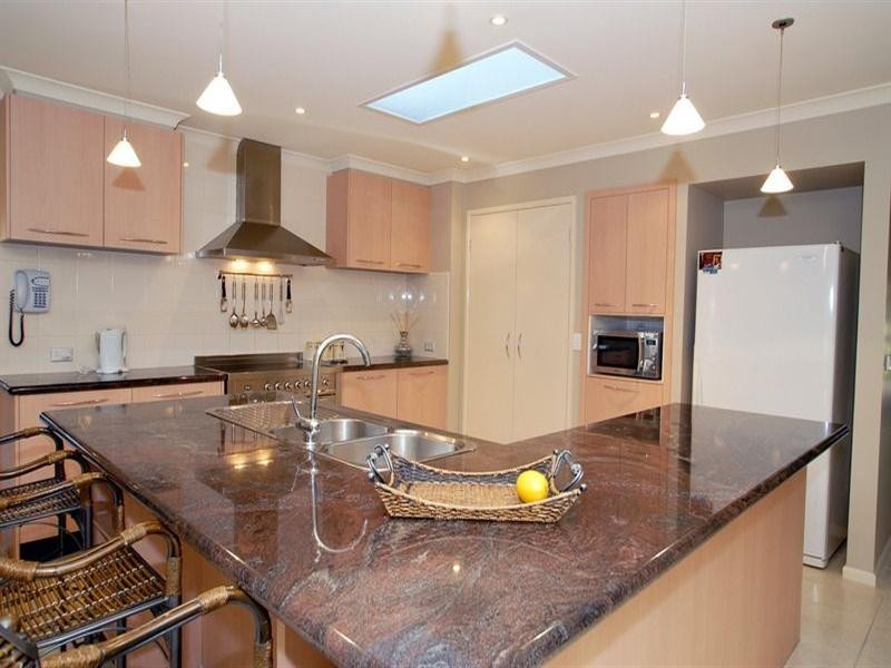 3 Serpentine Court, Waterways VIC 3195