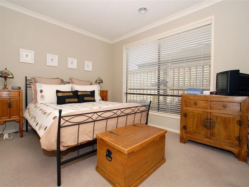 3 Serpentine Court, Waterways VIC 3195