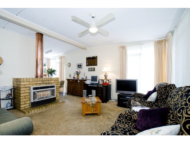 10 Downs Road, Seaford VIC 3198