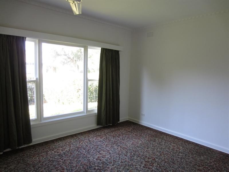 15 Elsie Grove, Edithvale VIC 3196