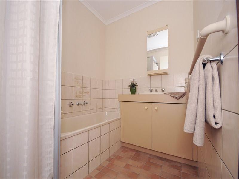 35 Arnold Drive, Chelsea VIC 3196