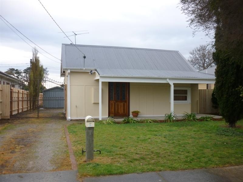 27 Levuka Street, Seaford VIC 3198