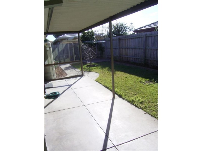 17 Village Crescent, Chelsea VIC 3196