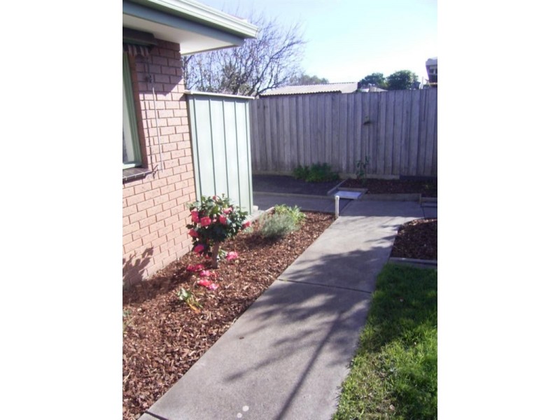 17 Village Crescent, Chelsea VIC 3196