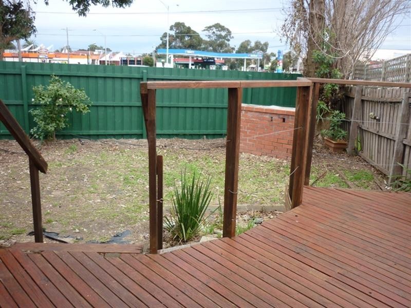 1 Mitre Crescent, Frankston North VIC 3200