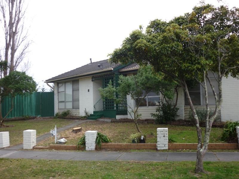 1 Mitre Crescent, Frankston North VIC 3200