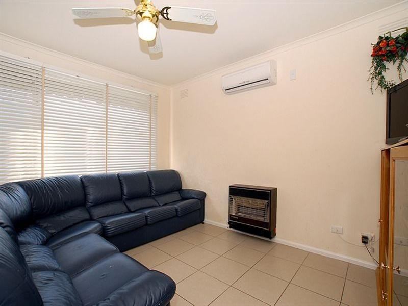 2/19 Golden Avenue, Chelsea VIC 3196