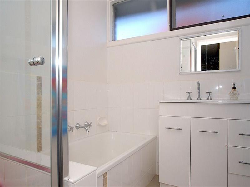 2/19 Golden Avenue, Chelsea VIC 3196