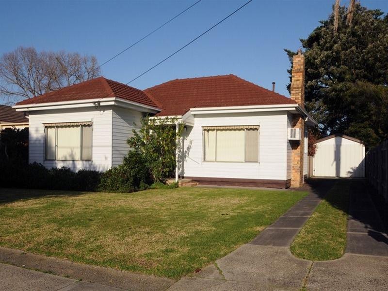 82 Rae Avenue, Edithvale VIC 3196