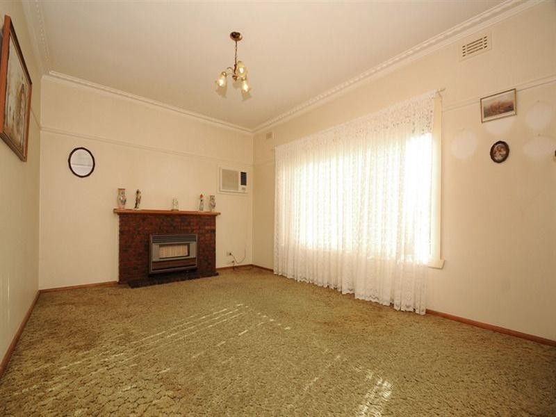 82 Rae Avenue, Edithvale VIC 3196