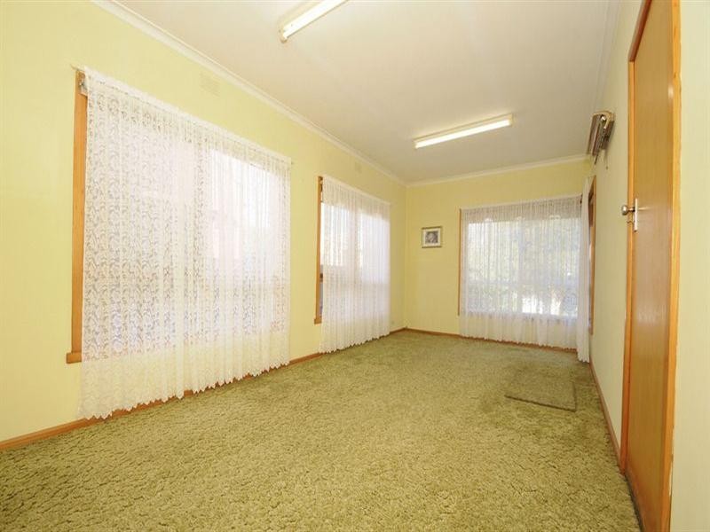 82 Rae Avenue, Edithvale VIC 3196