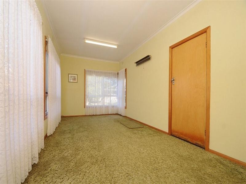 82 Rae Avenue, Edithvale VIC 3196