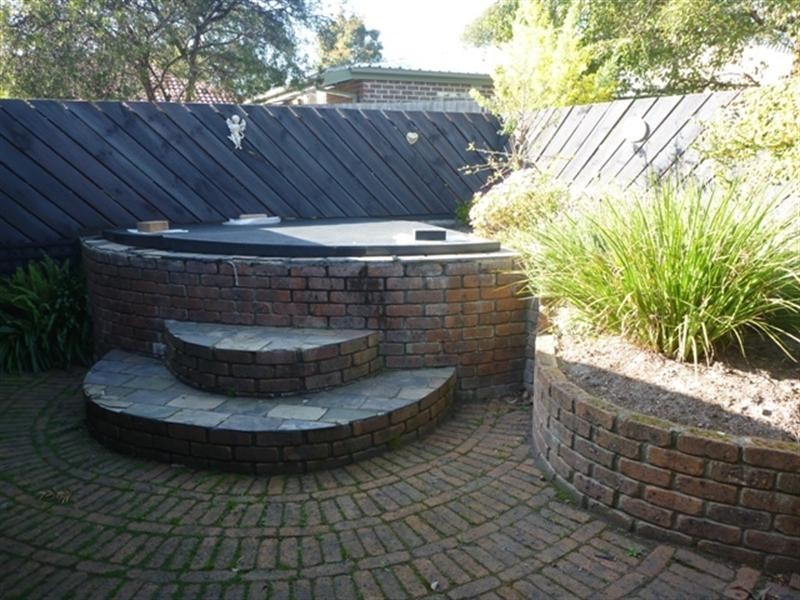 2 Juliana Close, Frankston South VIC 3199