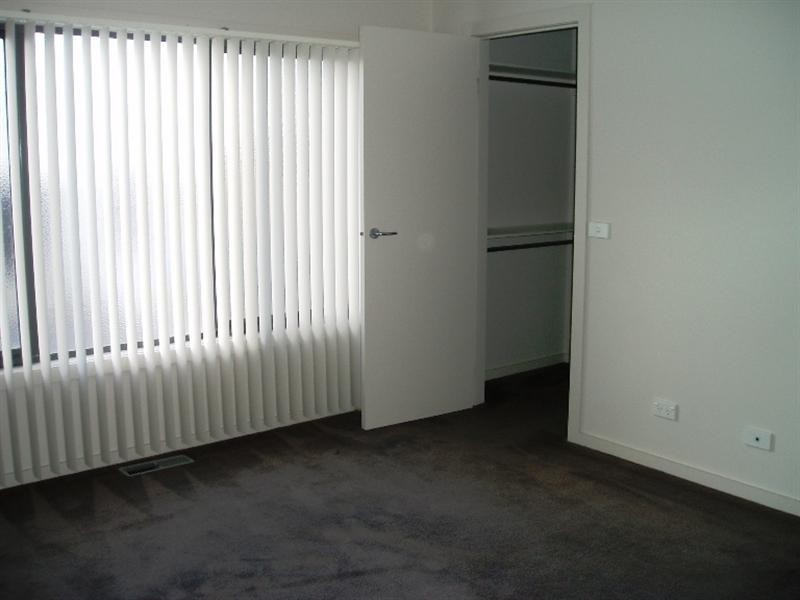 1/43 Nepean Highway, Seaford VIC 3198